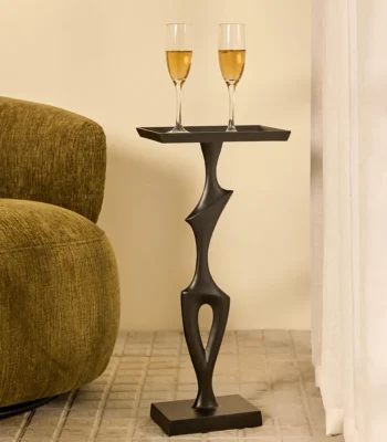 Square decor item